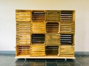SCHEIDINGSWAND FRUIT CRATE OP WIELEN