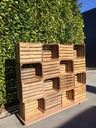 SCHEIDINGSWAND FRUIT CRATE OP WIELEN